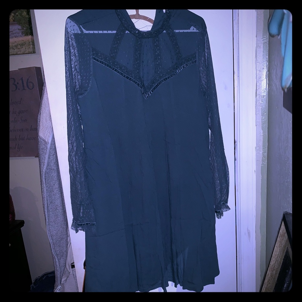 Women’s dress